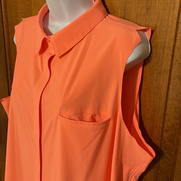 Athleta Tops - Athleta Ubanite Sleeveless Button Tank - EUC Color Coral - Size 2 X